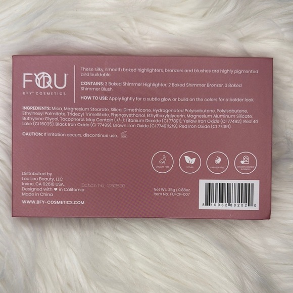 BFY Cosmetics Terracotta Highlighter, Blush & Bronzer Set with Flower Brush - Picture 3 of 4